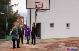 Licealny pawilon odżył. Budynek zaplecza sportowego Zana jak nowy WIDEO