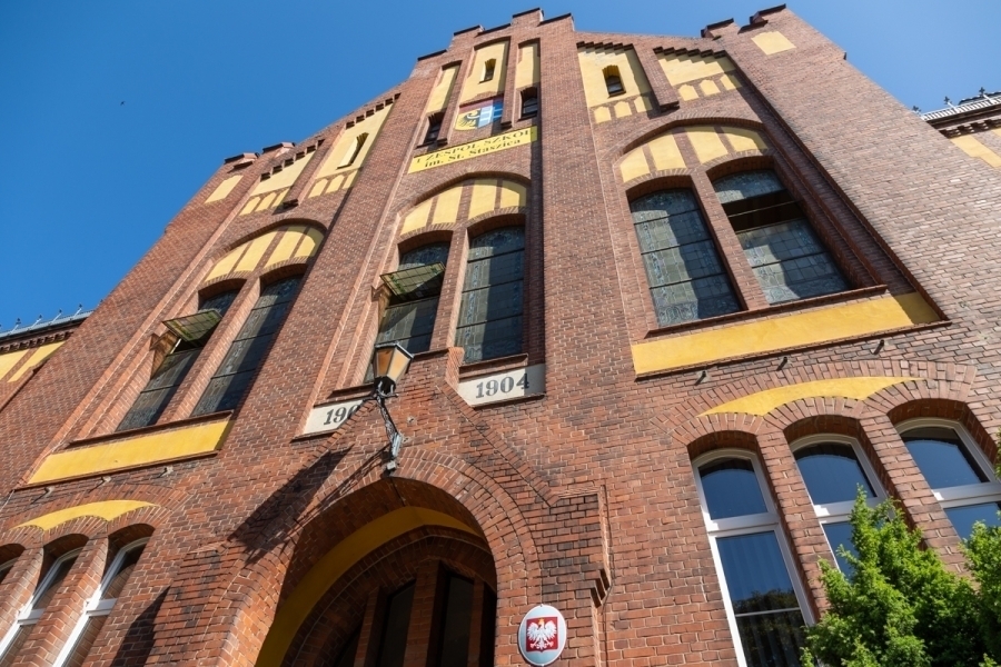 Bezpłatne warsztaty cyfrowe dla seniorów. Szkoła międzypokoleniowa w I ZS we Wschowie