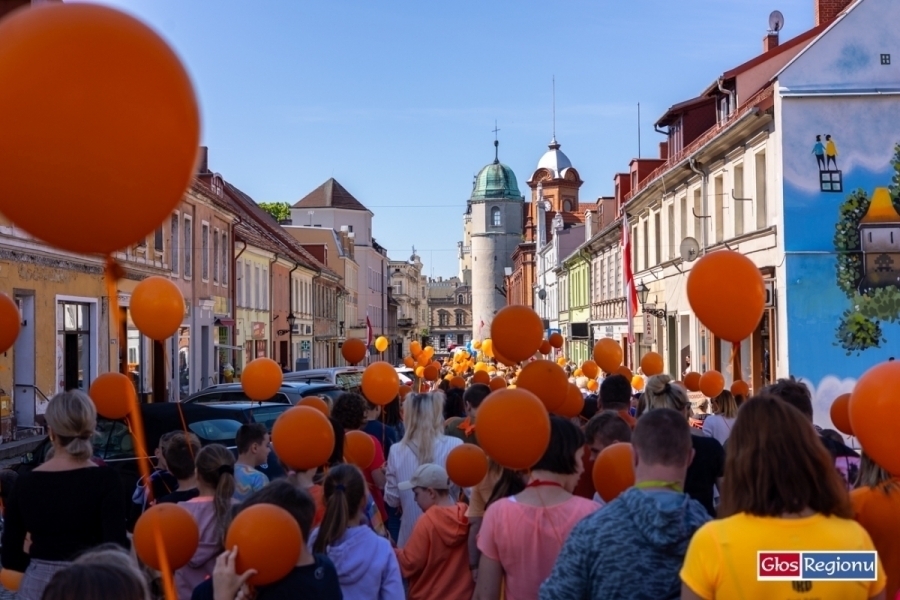 Przejdą przez Wschowę z przesłaniem równości. Proszą o sadzonki krzewów