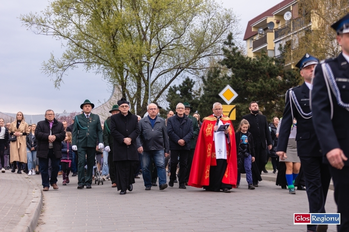 Droga Krzyżowa przeszła ulicami Wschowy ZDJĘCIA
