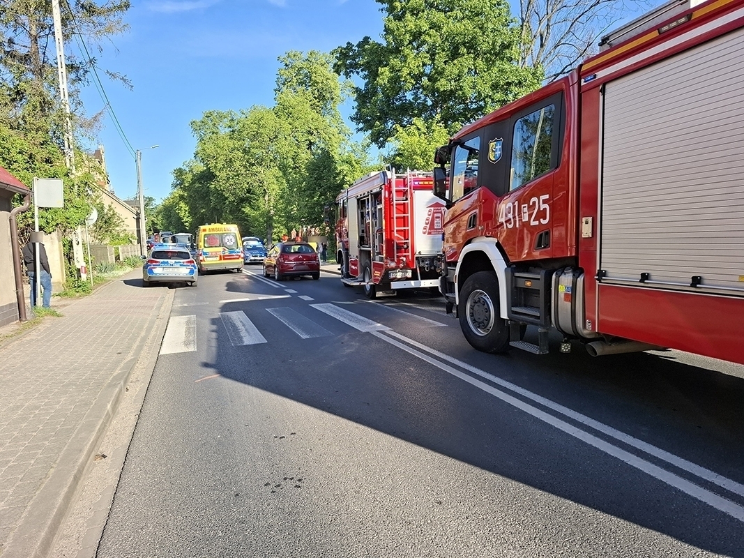 Policja szuka świadków potrącenia 17-latki. Do zdarzenia doszło na ul. Obrońców Warszawy we Wschowie