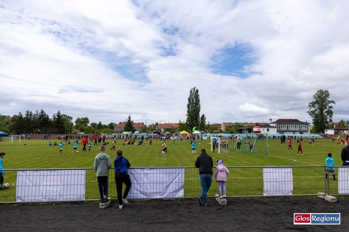 Piłkarska sobota we Wschowie. Dzieci rywalizowały w ramach Affamato Cup ZDJĘCIA