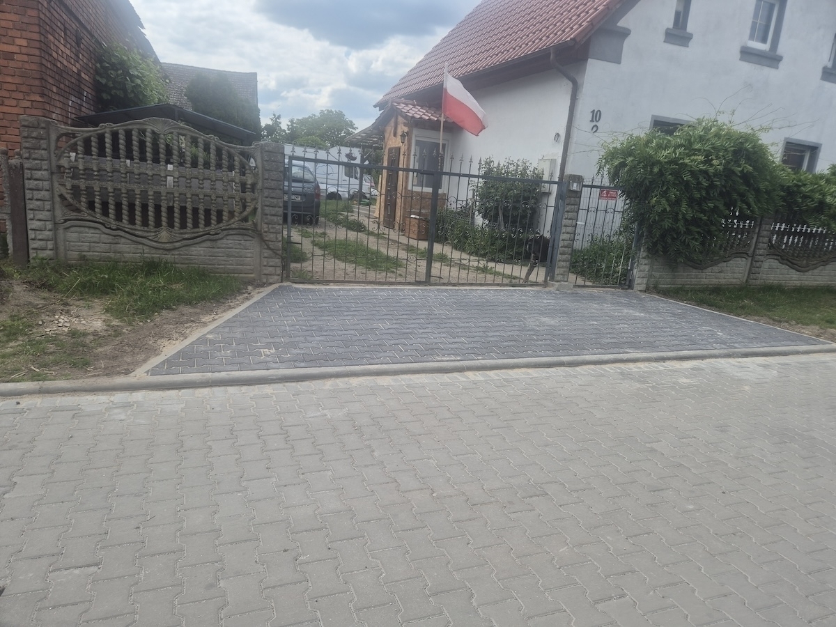 Zjazdy i dojścia gotowe. Gmina Szlichtyngowa zakończyła inwestycję w Małych Drzewcach