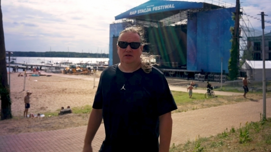 Budowa festiwalowego miasteczka już trwa. Rap Stacja startuje 9 lipca VLOG