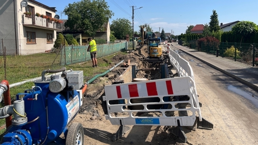 Kanalizacja w Kandlewie. Wykonano już pierwsze 260 metrów sieci ZDJĘCIA