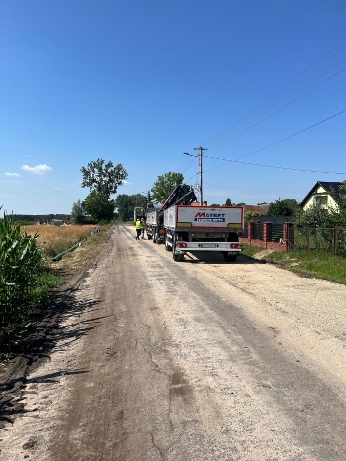 Kanalizacja w Kandlewie. Wykonano już pierwsze 260 metrów sieci ZDJĘCIA