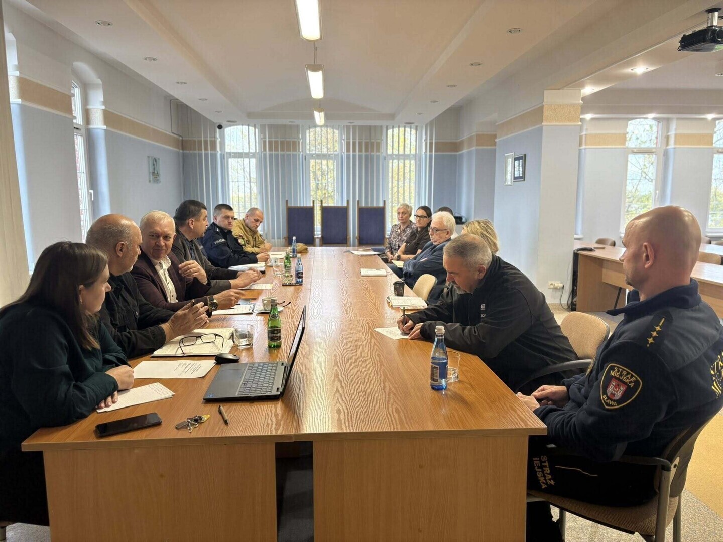 Powiatowy Zespół Zarządzania Kryzysowego sześć wsi gminy Sława w obszarze zagrożonym rzekomym pomorem drobiu