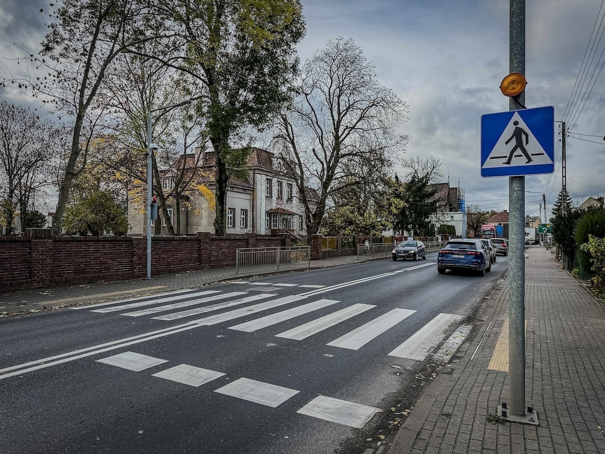 Przejście dla pieszych przy przedszkolu na ul. Moniuszki we Wschowie