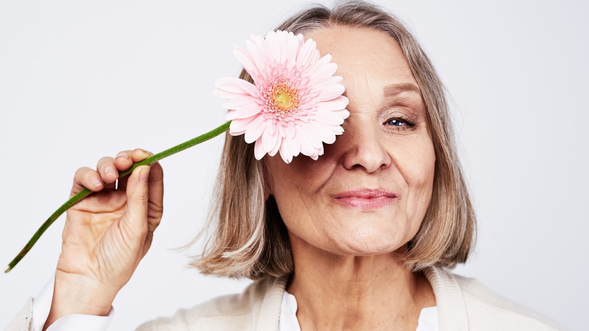 Menopauza objawy etapy i sposoby radzenia sobie na co dzień