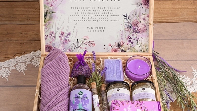 Dzień Nauczyciela – jakie prezenty sprawią radość? Prezenty dla nauczycielki