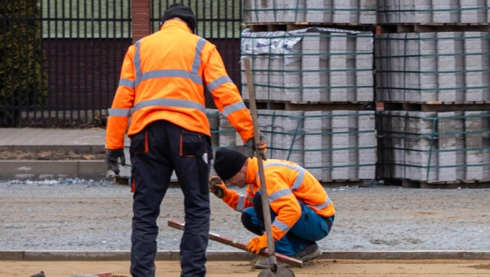 Szukasz pracy w Polsce? Praktyczny przewodnik dla cudzoziemców