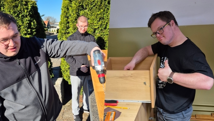 Praktyka, bezpieczeństwo i rozwój. Uczniowie SOSW we Wschowie w programie „Rehabilitacja 25 plus”