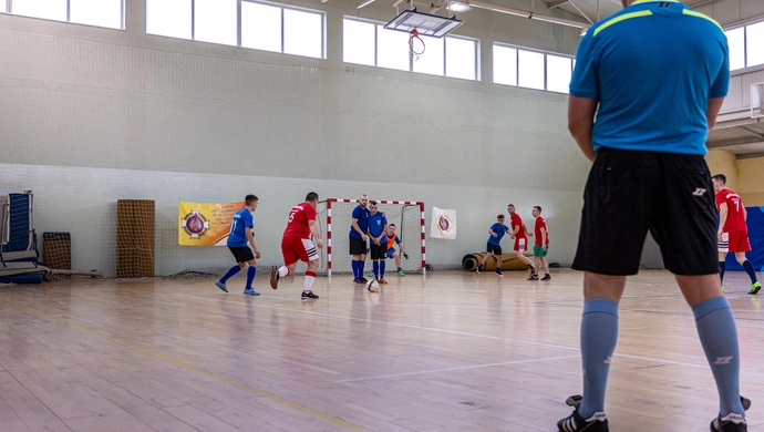 Turniej piłki halowej dla firm i instytucji. CKiR szuka najbardziej wysportowanej drużyny