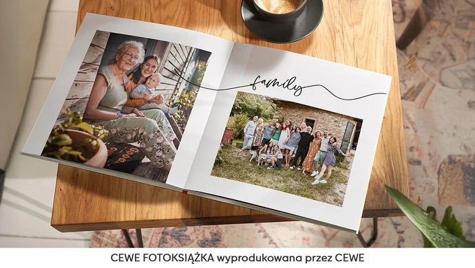 Fotoksiążka z wydarzeń rodzinnych – chrzciny, komunie i jubileusze na jednej osi czasu
