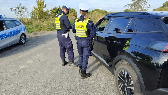 Policjanci zatrzymali 48 kierowców. Rekordzista gnał 106 km/h przez Szlichtyngowę