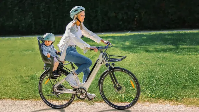 Odkrywając ulice Polski: Dlaczego lekkie rowery elektryczne stają się coraz popularniejszym środkiem transportu miejskiego?