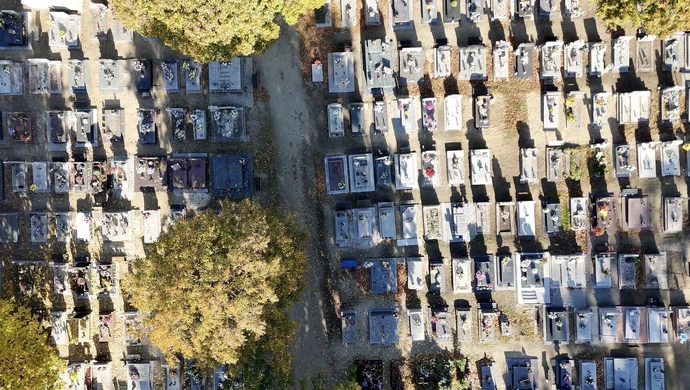 Zmiany w ruchu w okolicach cmentarzy we Wschowie. Zakazy zatrzymywania  się już od 31 października