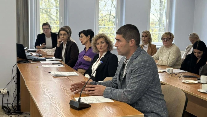 Sołtys przekonywał, radny odczytał sprostowanie. Przyczyna zanieczyszczeń Krzyckiego Rowu pozostaje nieznana