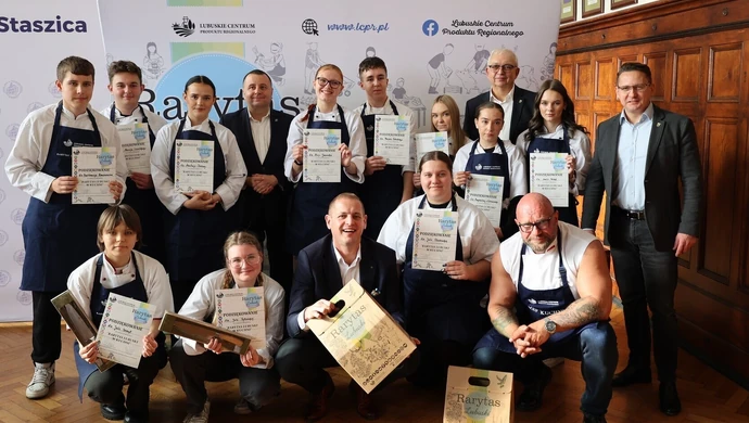 Lubuski Rarytas w I ZS we Wschowie. Tomasz Proc poprowadził warsztaty kulinarne