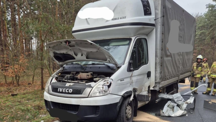 Zderzenie na trasie Stare Strącze - Wygnańczyce. 49-latka przewieziona do szpitala [AKTUALIZACJA]