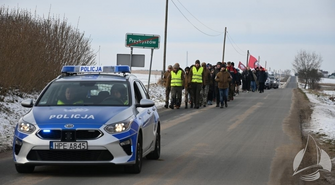 Z dawnego dworca w Sławie na teren folwarku Banischvorwerk. Zbliża się V Marsz Pamięci