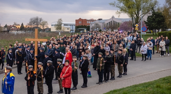 Droga Krzyżowa przeszła ulicami Wschowy [ZDJĘCIA]