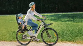 Odkrywając ulice Polski: Dlaczego lekkie rowery elektryczne stają się coraz popularniejszym środkiem transportu miejskiego?