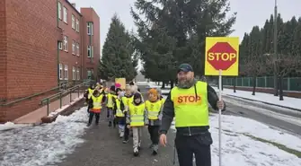 Policjanci uczyli dzieci bezpieczeństwa. SP3 w konkursie „Odblaskowa Szkoła"