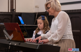 80 minut kolędowania. Jubileuszowy koncert w I LO we Wschowie ZDJĘCIA