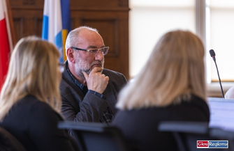 Radni przegłosowali zamiar likwidacji szkół w Łysinach Konradowie i Lginiu