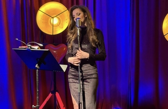 Muzyka wino i romantyczna atmosfera. Walentynkowy wieczór w CKiR we Wschowie