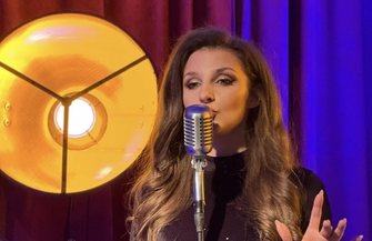 Muzyka wino i romantyczna atmosfera. Walentynkowy wieczór w CKiR we Wschowie