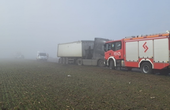 Czołówka na trasie WschowaKonradowo. 67-latek wyprzedzał na zakazie ZDJĘCIA