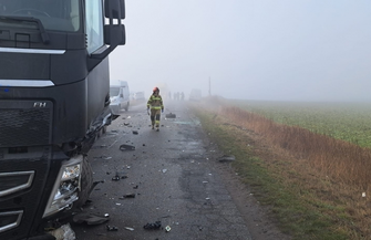 Czołówka na trasie WschowaKonradowo. 67-latek wyprzedzał na zakazie ZDJĘCIA