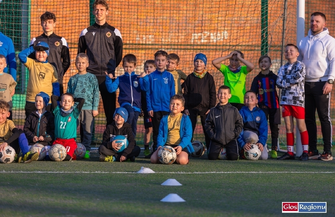 Młodzi piłkarze Korony trenowali z zawodnikami Chrobrego Głogów ZDJĘCIA