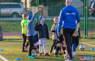 Młodzi piłkarze Korony trenowali z zawodnikami Chrobrego Głogów ZDJĘCIA