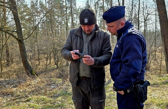 Drony nad lasami. Gdzie wolno zbierać poroże a gdzie grozi mandat