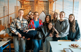 Nowa oferta szkoły i gra terenowa. Tłumy ósmoklasistów podczas Drzwi Otwartych w I LO