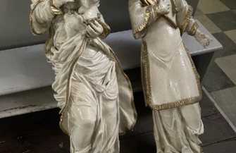 Zdemontowali ołtarz z kościoła w Konradowie. Zabytek trafił tymczasowo do Starych Drzewiec