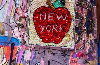 Tworzy sztukę która świeci w nocy i ma kieszonki. Trudno wycenić coś co się zrobiło z miłością