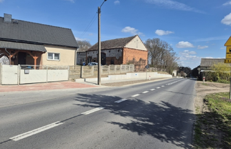 Nowy chodnik w Dryżynie. Inwestycja przy DW 324 zakończona