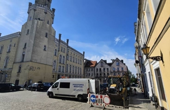 Awaria wodociągowa na Rynku. Ratusz bez wody utrudnienia w centrum