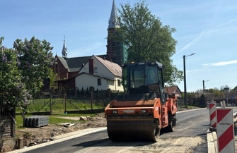 Powiat Wschowski przebudowuje drogę w Lginiu. Co słychać na placu budowy