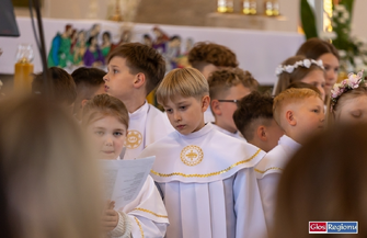 SP 3 pamięta o swoim patronie. II Koncert Papieski ZDJĘCIA