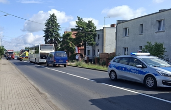 Kolizja na ul. 55 Poznańskiego Pułku Piechoty. Bus uderzył w autobus
