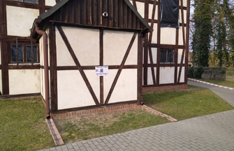 Koniec z wilgocią i szkodnikami. Trwa renowacja kościoła w Starych Drzewcach