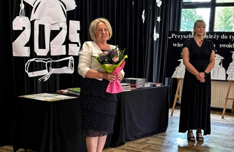 W Jędrzychowicach Starych Drzewcach i Szlichtyngowej podsumowano rok nauki 509 uczniów