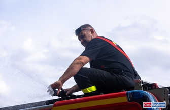 XIV Bieg Orła w Osowej Sieni zgromadził 380 uczestników. Teraz mieszkańcy bawiąsię na festynie ZDJĘCIA