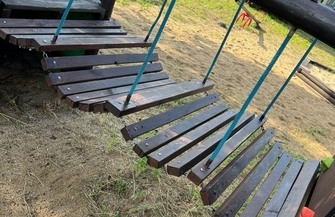 Plac zabaw przy Miodowej odnowiony. Dzieci mogą już korzystać z urządzeń