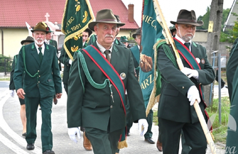 Myśliwi świętowali w Tarnowie Jeziernym. XIV Parafiada ZDJĘCIA